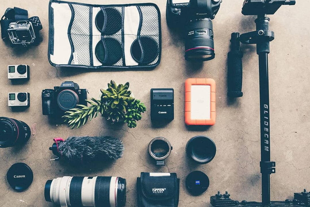 Accesorios esenciales para tu cámara: mejora tus fotos - Mercadillo5