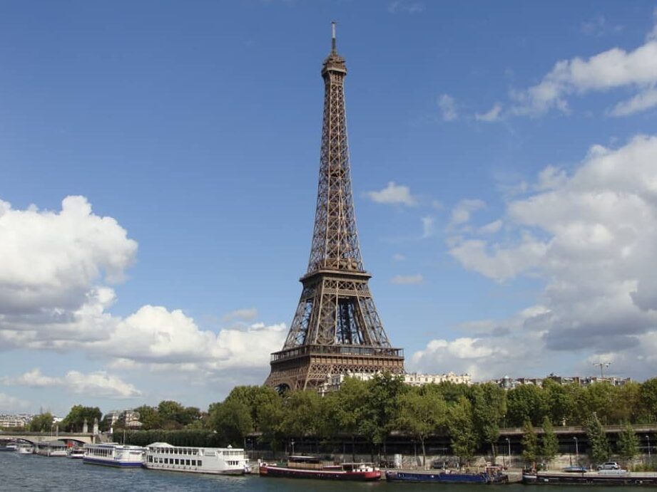 ¡Encuentra los mejores vuelos baratos a París aquí! - Mercadillo5