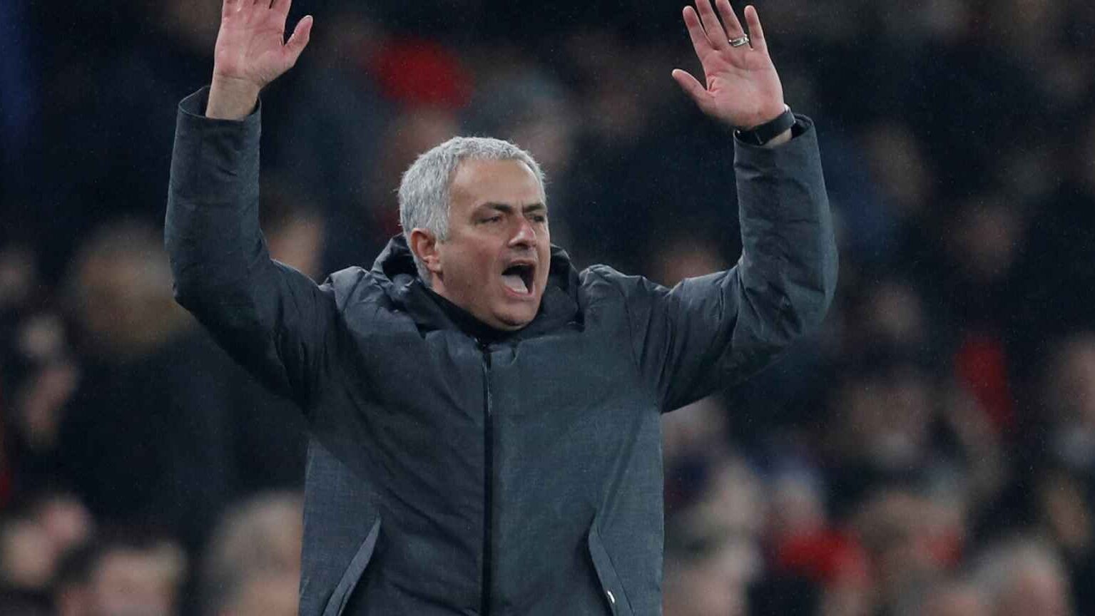 La trayectoria de José Mourinho: el entrenador portugués que revolucionó el fútbol - Mercadillo5
